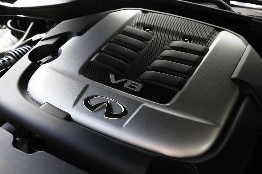  Infiniti Q70L 5.6 2015 года  (фото 16 из 27)